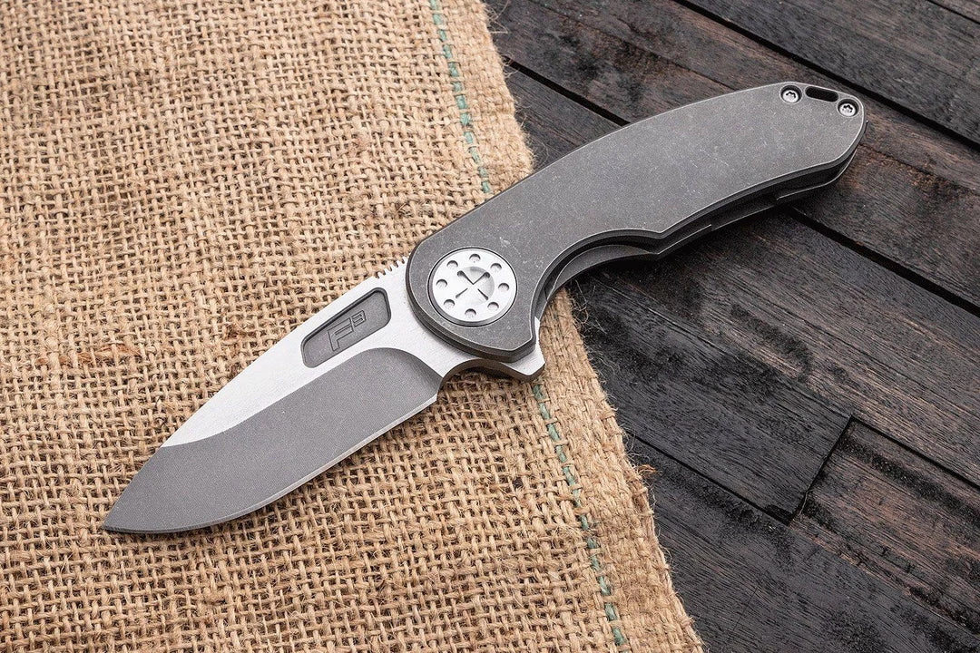 Outlet π CURTISS CUSTOM KNIVES Curtiss F3 Medium Flipper Knife 3.25" CTS-XHP Slicer Blade, Standard Titanium Handles - F3 Medium SL/FL π 5 CURTISS CUSTOM KNIVES Curtiss F3 Medium Flipper Knife 3.25" CTS-XHP Slicer Blade, Standard Titanium Handles - F3 Medium SL/FL