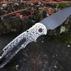 Budget π PROTECH KNIVES All Knife Brands ProTech TR-5.62 Shaw Skull & Barbed Wire DLC (USA) π 8 PROTECH KNIVES All Knife Brands ProTech TR-5.62 Shaw Skull & Barbed Wire DLC (USA)